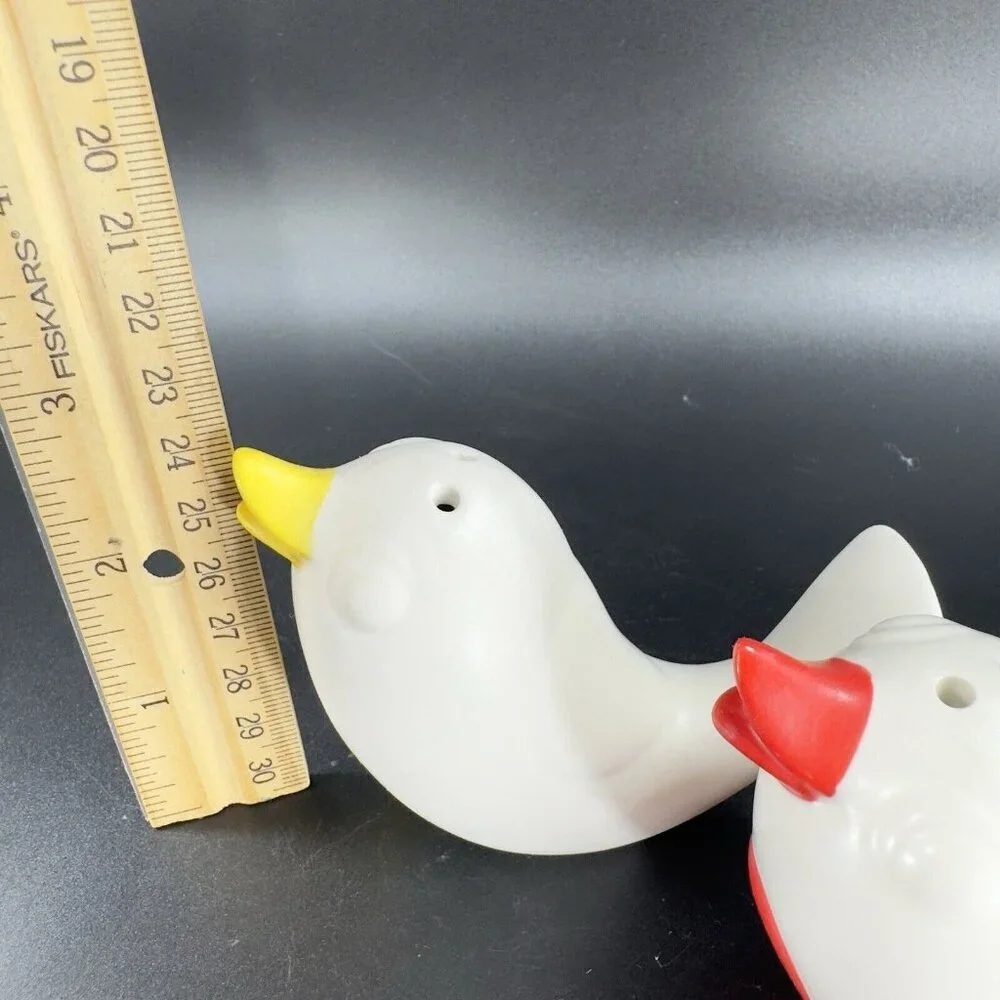 Target Ceramic Bird Salt And‎ Pepper Shaker Set 2 Shakers Red Yellow Painted Set